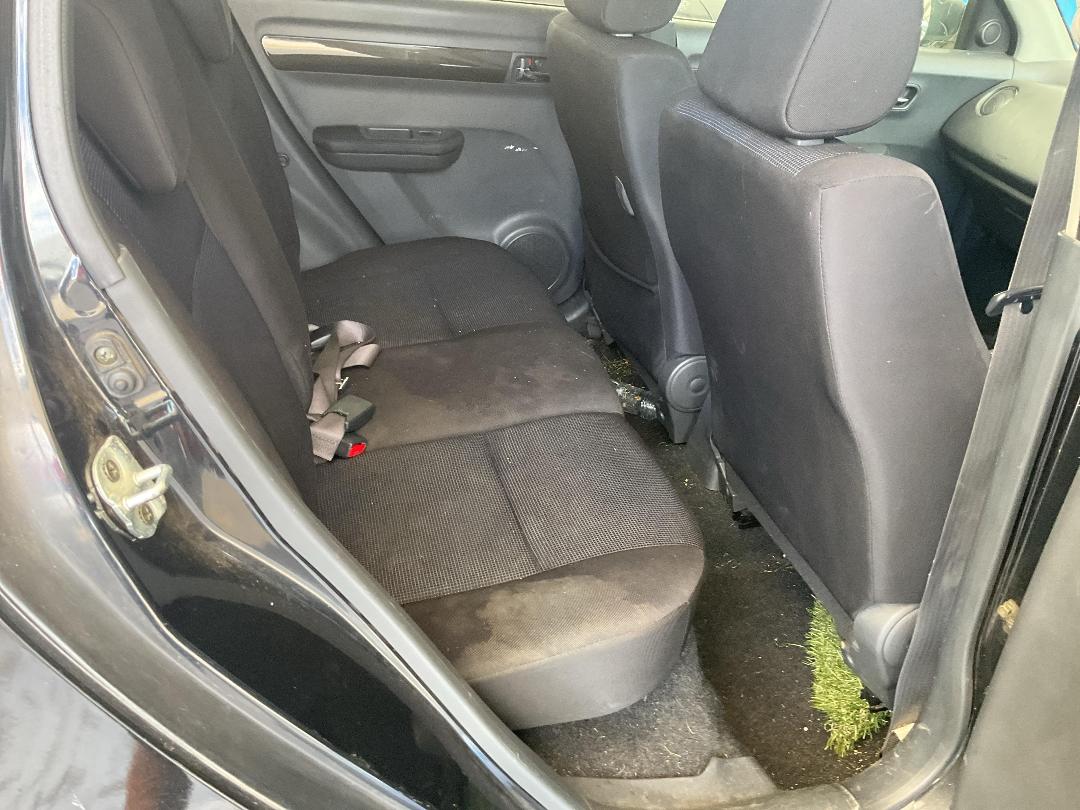 Photo '8' of Suzuki Swift