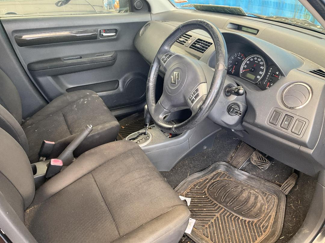 Photo '9' of Suzuki Swift