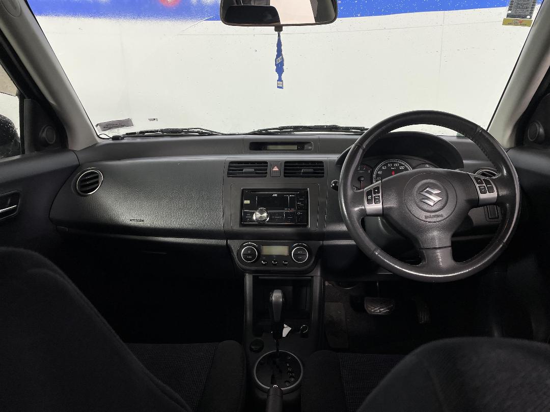 Photo '17' of Suzuki Swift