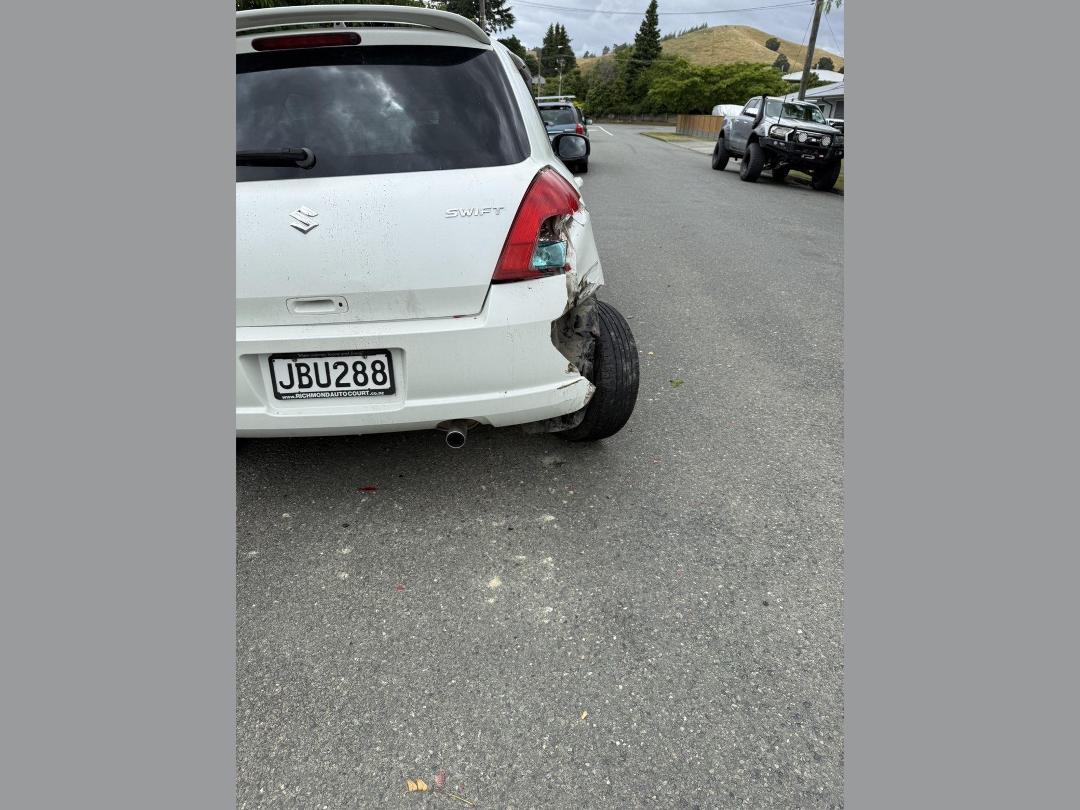 Photo '4' of Suzuki Swift Photo '4' of Suzuki Swift