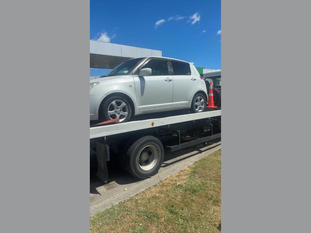 Photo '5' of Suzuki Swift Photo '5' of Suzuki Swift