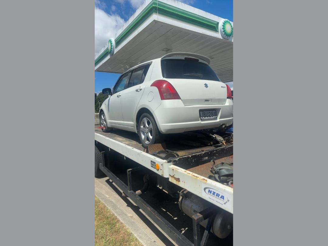 Photo '6' of Suzuki Swift Photo '6' of Suzuki Swift