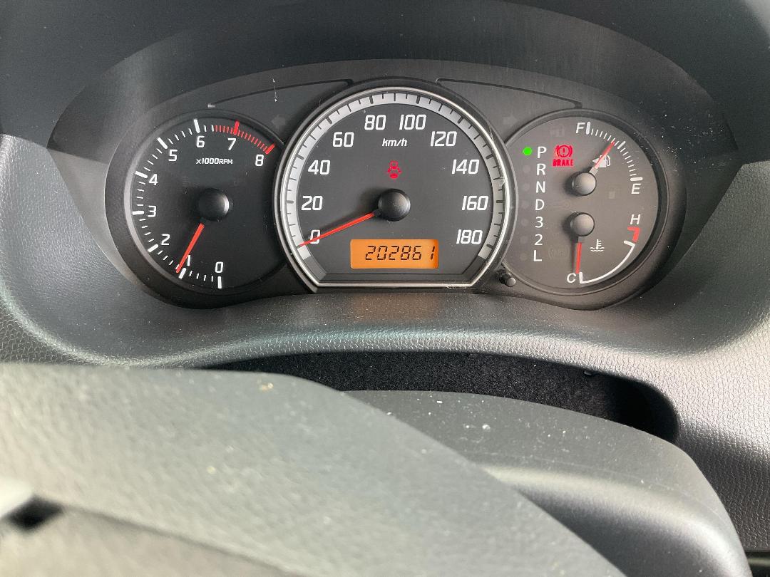 Photo '23' of Suzuki Swift Photo '23' of Suzuki Swift