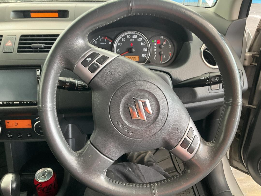 Photo '24' of Suzuki Swift Photo '24' of Suzuki Swift