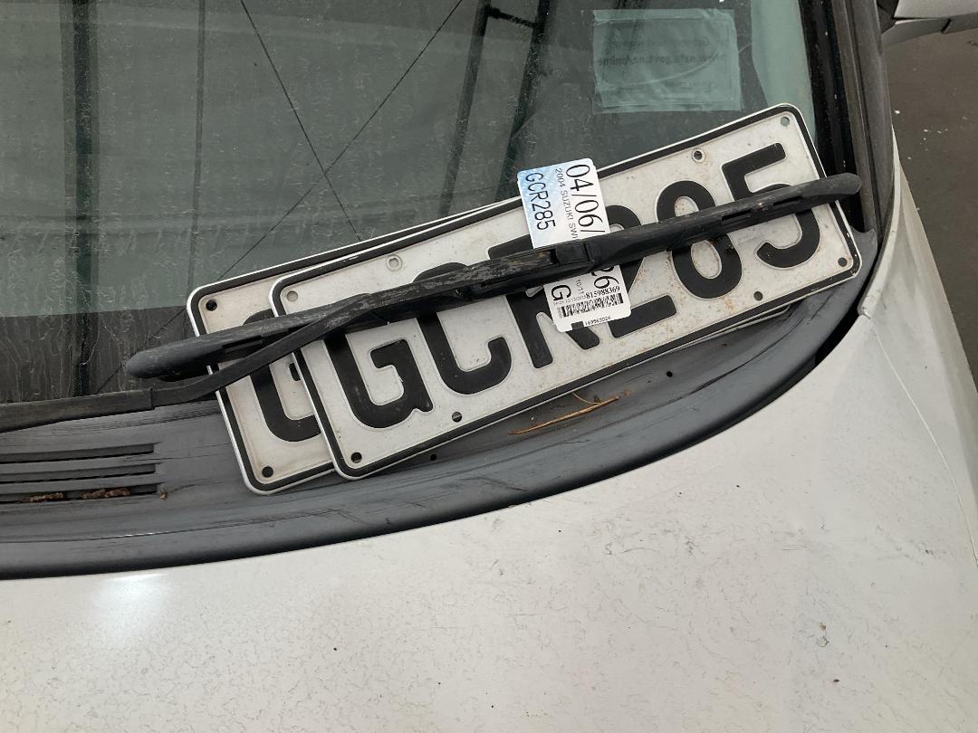 Photo '30' of Suzuki Swift Photo '30' of Suzuki Swift