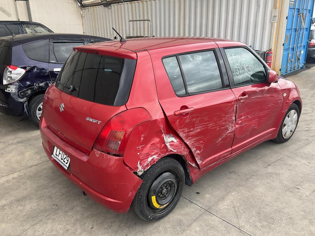 Photo '6' of Suzuki Swift Photo '6' of Suzuki Swift