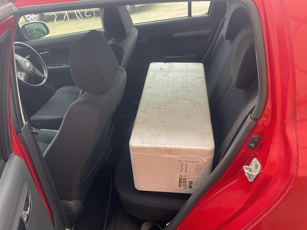 Photo '11' of Suzuki Swift Photo '11' of Suzuki Swift