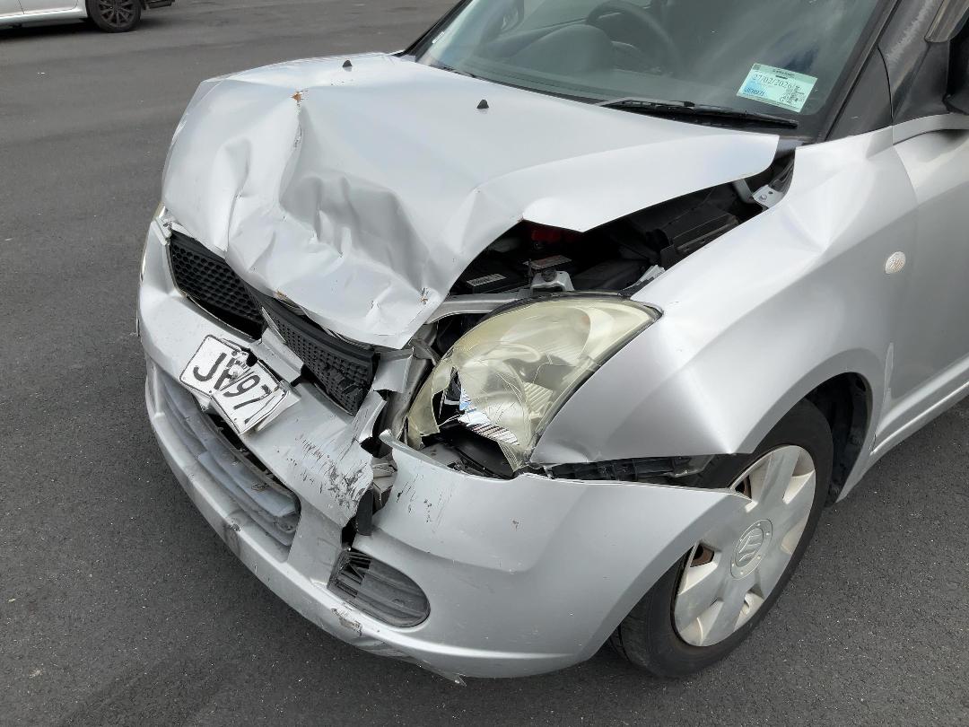 Photo '14' of Suzuki Swift Photo '14' of Suzuki Swift