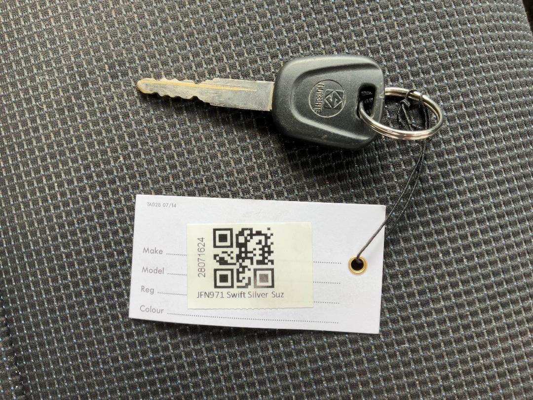 Photo '22' of Suzuki Swift Photo '22' of Suzuki Swift