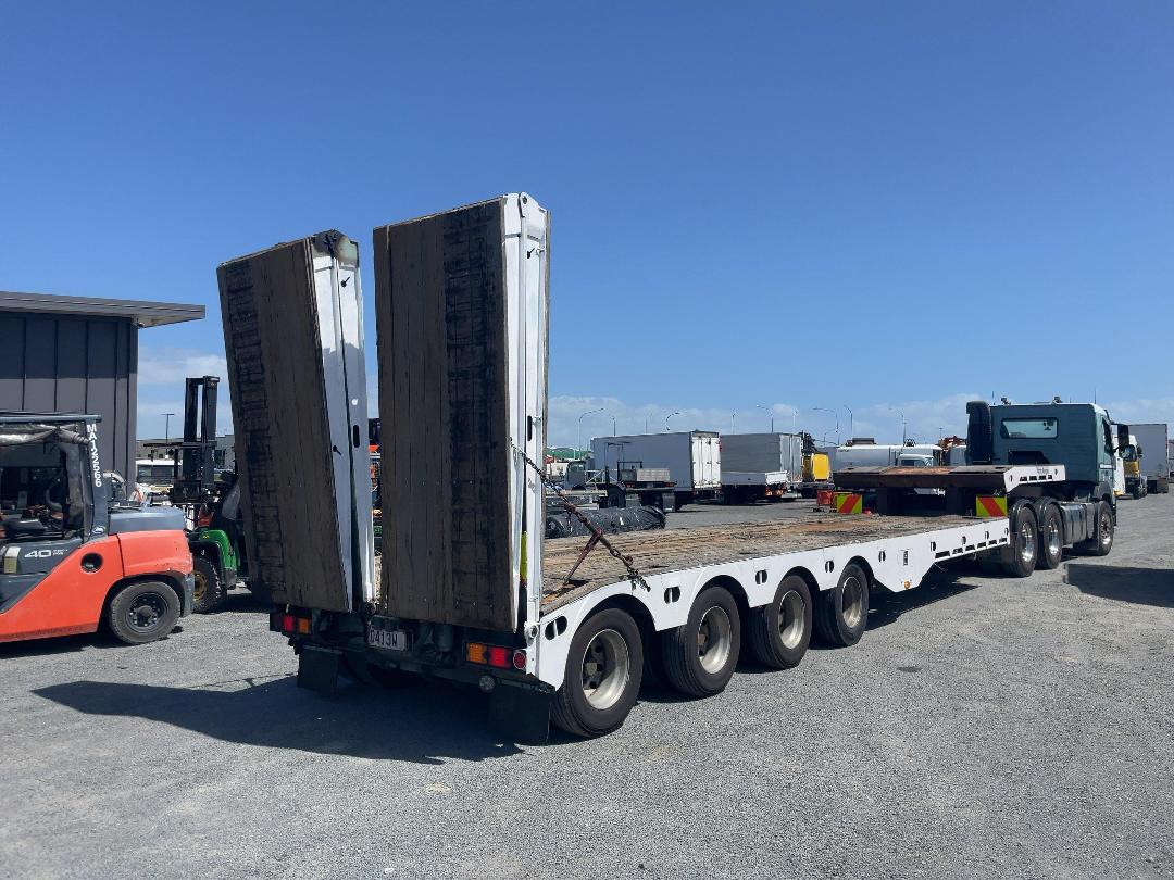 Photo '4' of TIDD 4A MID-TIP LOW LOADER Transporter Trailer Photo '4' of TIDD 4A MID-TIP LOW LOADER Transporter Trailer