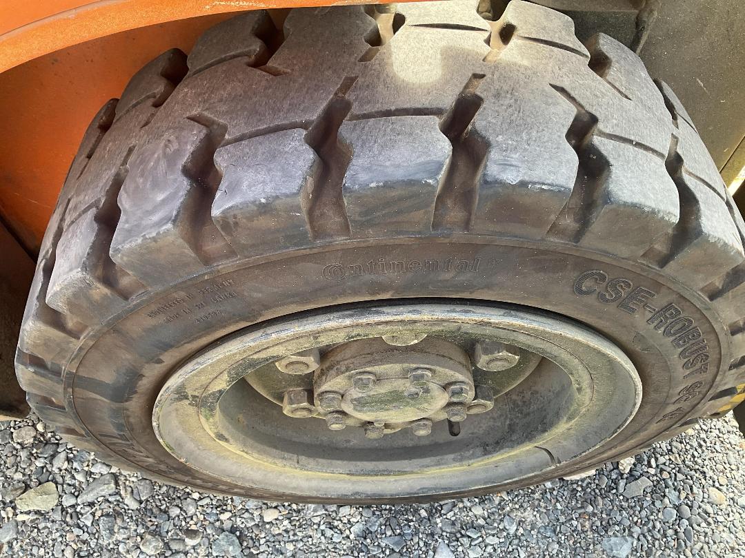 Photo '28' of Toyota 02-7FG30 Forklift Photo '28' of Toyota 02-7FG30 Forklift