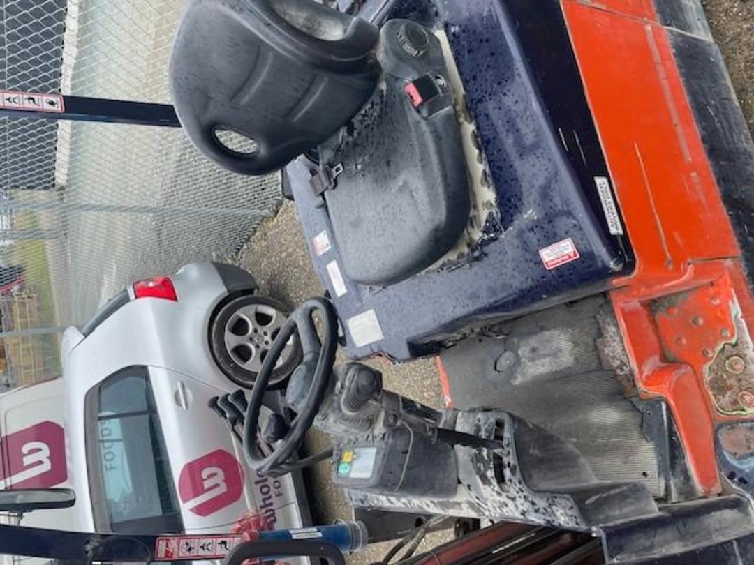 Photo '9' of Toyota 7FBE18 Forklift Photo '9' of Toyota 7FBE18 Forklift