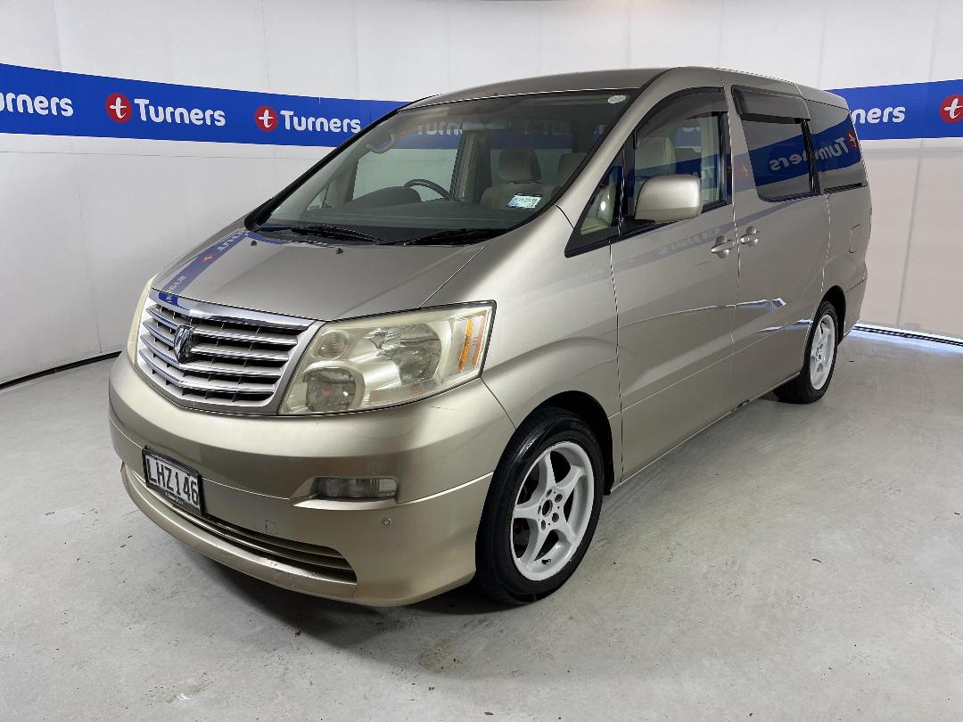 Photo '4' of Toyota Alphard Photo '4' of Toyota Alphard