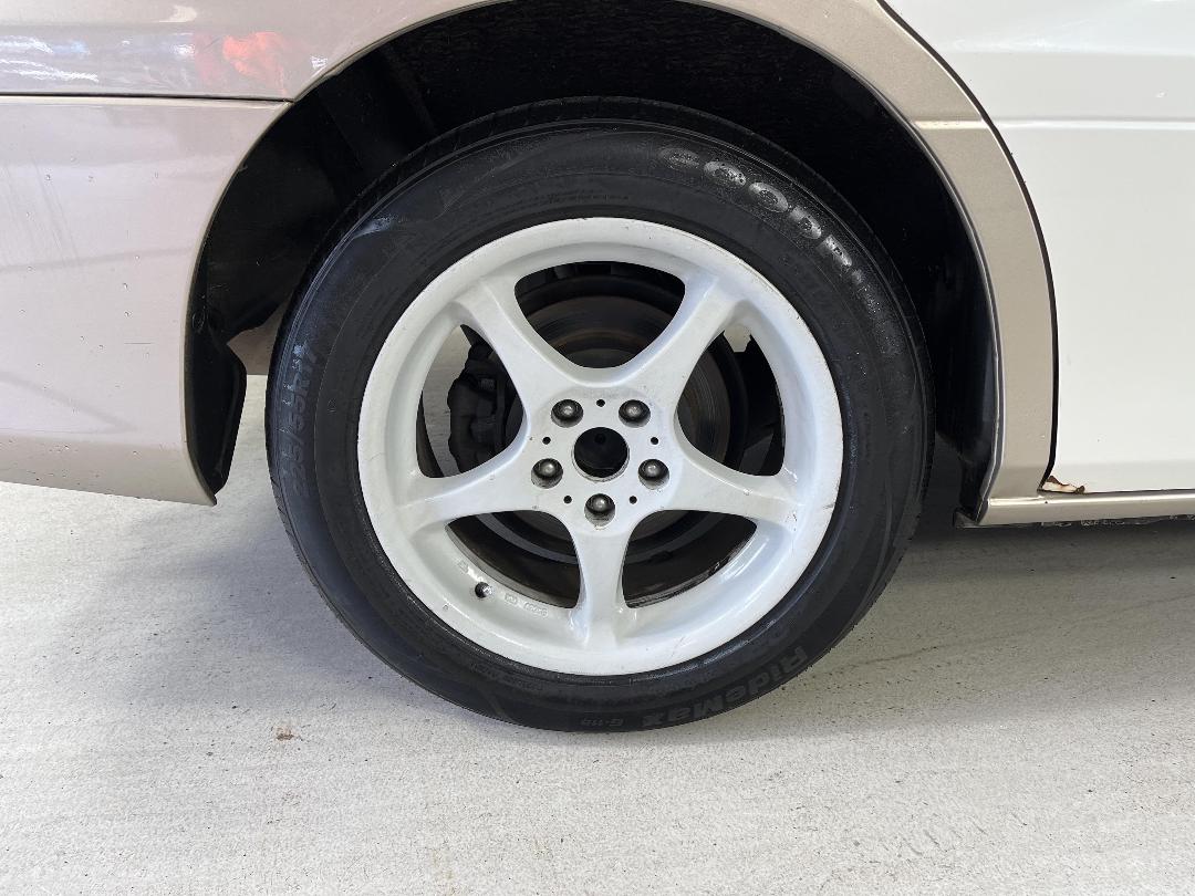 Photo '12' of Toyota Alphard Photo '12' of Toyota Alphard