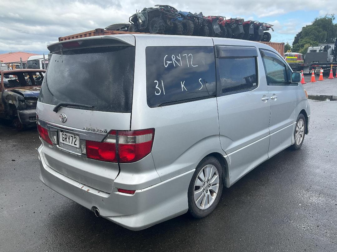 Photo '6' of Toyota Alphard V