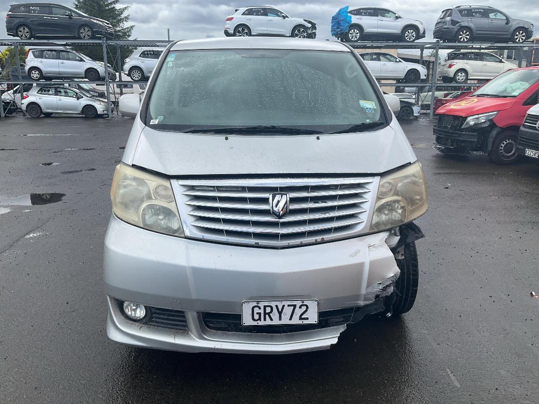 Photo '2' of Toyota Alphard V