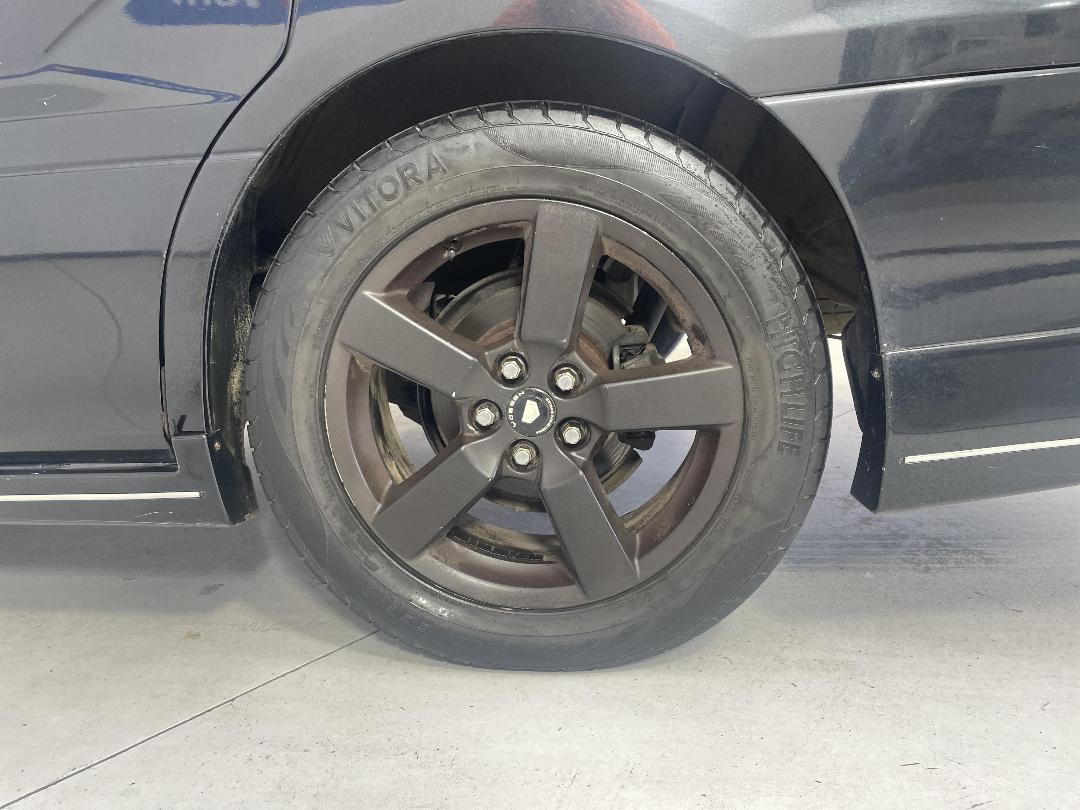 Photo '11' of Toyota Alphard