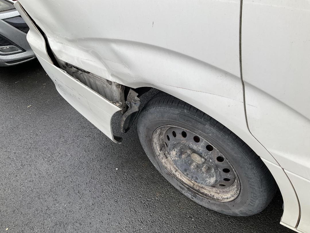 Photo '5' of Toyota Alphard Photo '5' of Toyota Alphard