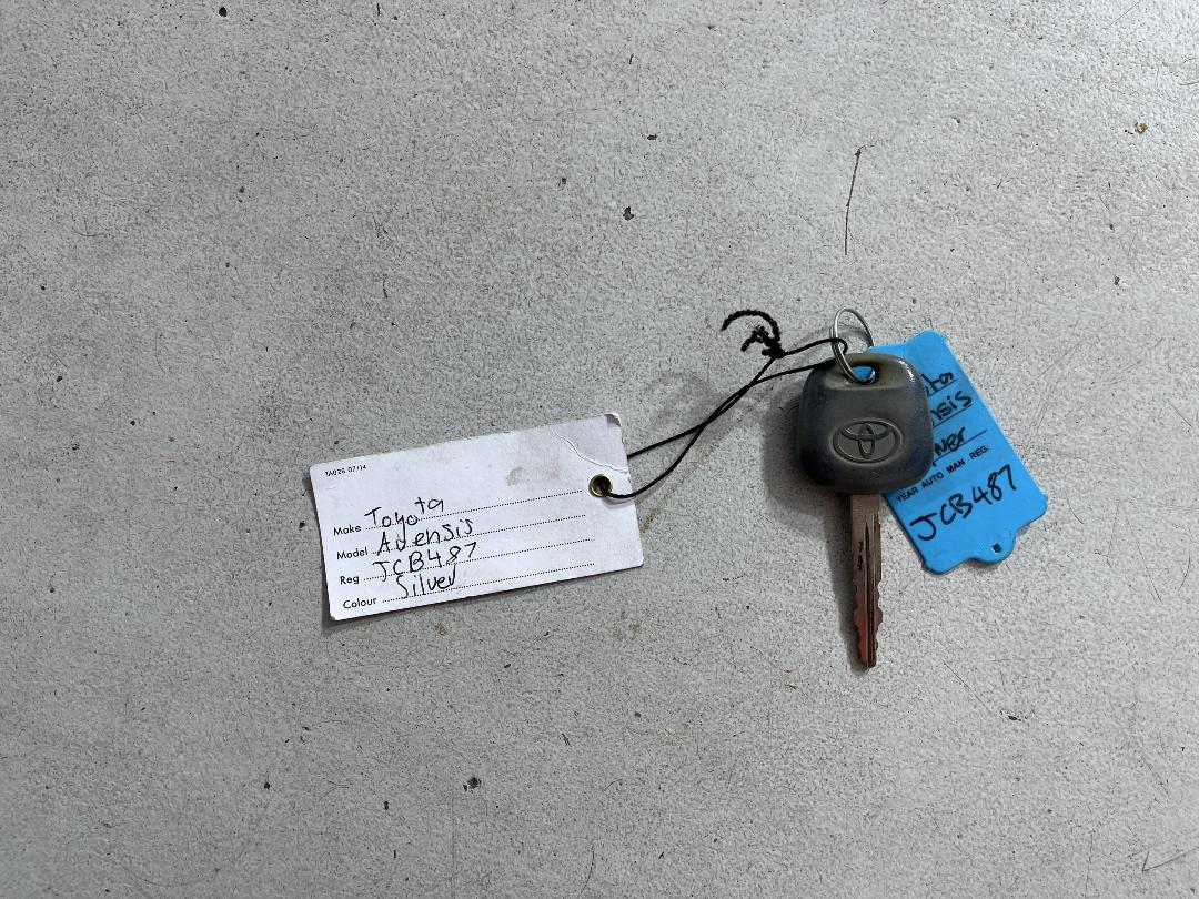 Photo '22' of Toyota Avensis