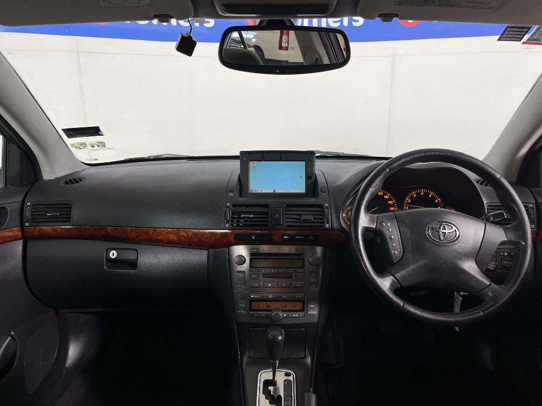 Photo '17' of Toyota Avensis