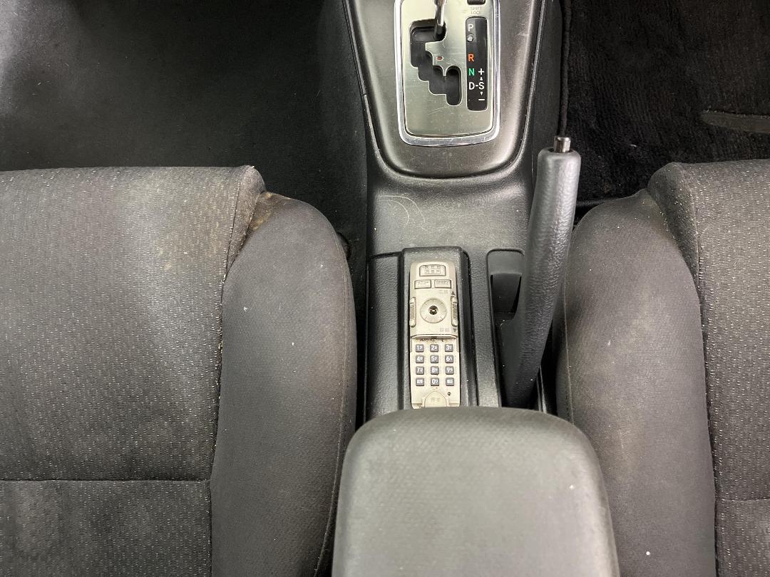 Photo '23' of Toyota Avensis