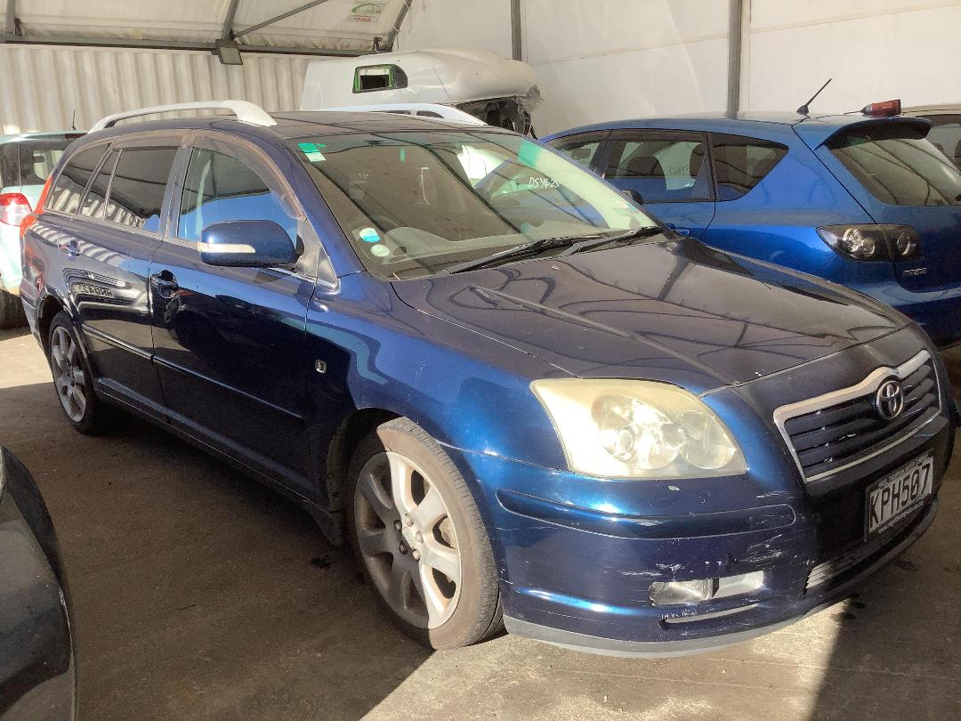 Photo '3' of Toyota Avensis