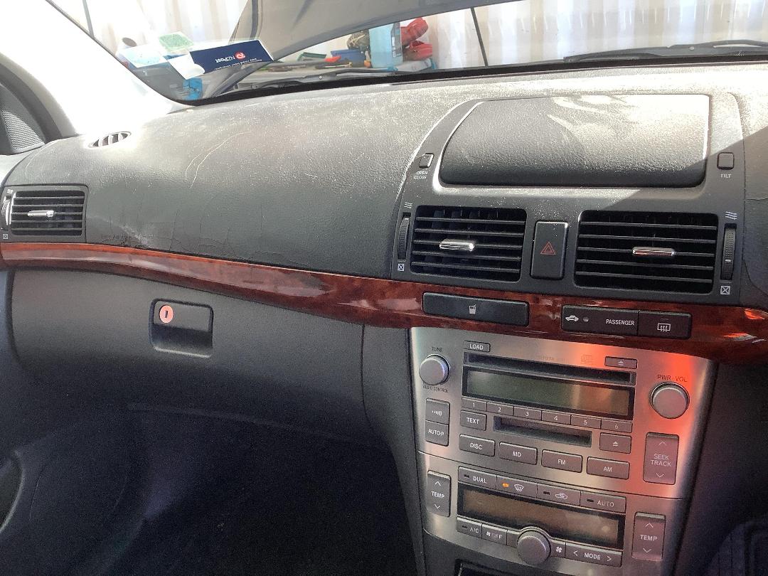 Photo '16' of Toyota Avensis