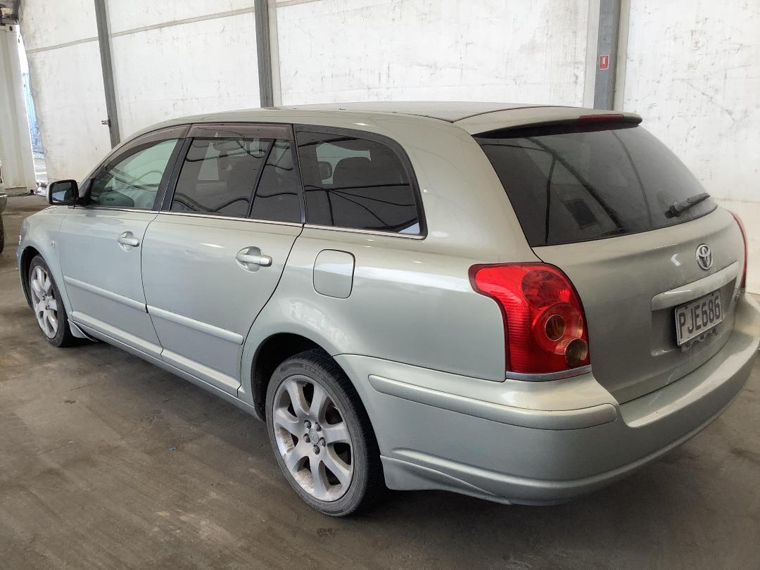 Photo '4' of Toyota Avensis Photo '4' of Toyota Avensis