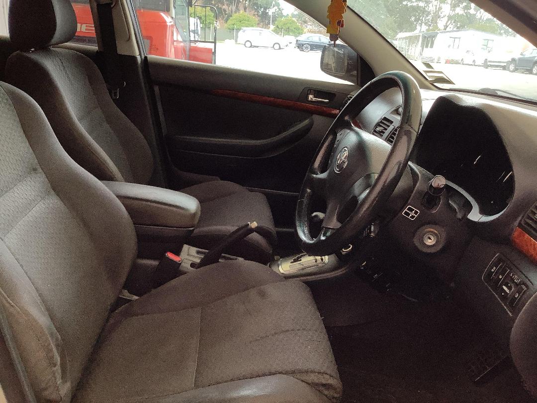 Photo '7' of Toyota Avensis Photo '7' of Toyota Avensis