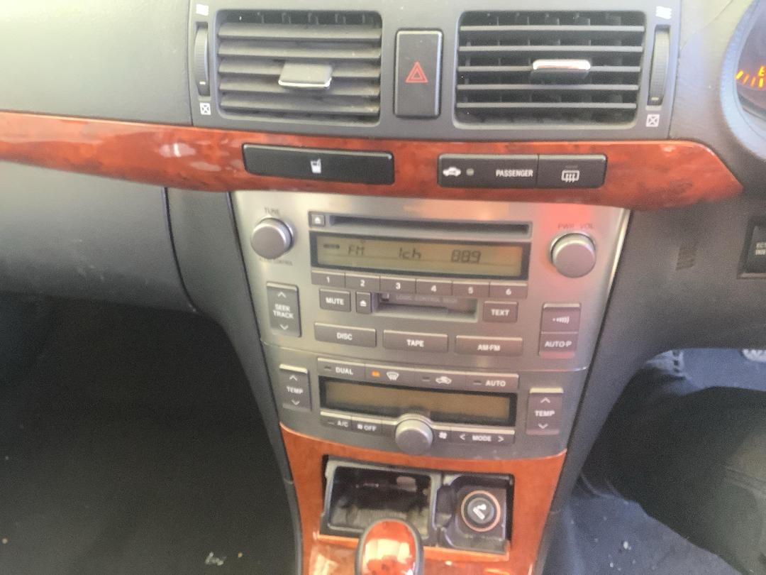 Photo '14' of Toyota Avensis Photo '14' of Toyota Avensis