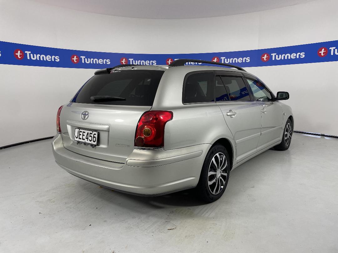 Photo '7' of Toyota Avensis