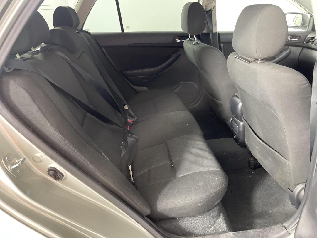 Photo '20' of Toyota Avensis