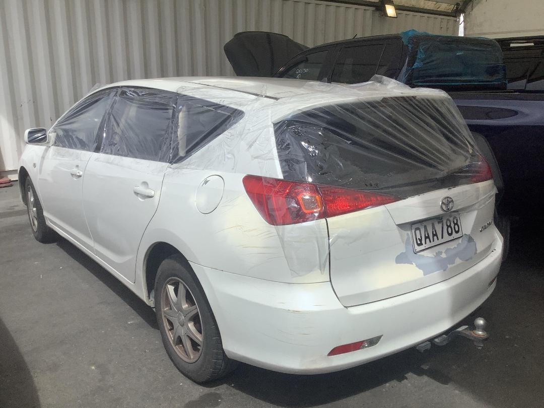 Photo '8' of Toyota Caldina Photo '8' of Toyota Caldina