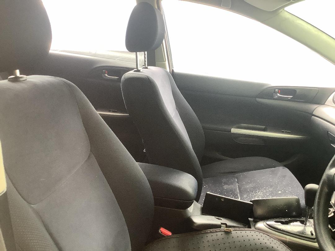 Photo '16' of Toyota Caldina Photo '16' of Toyota Caldina