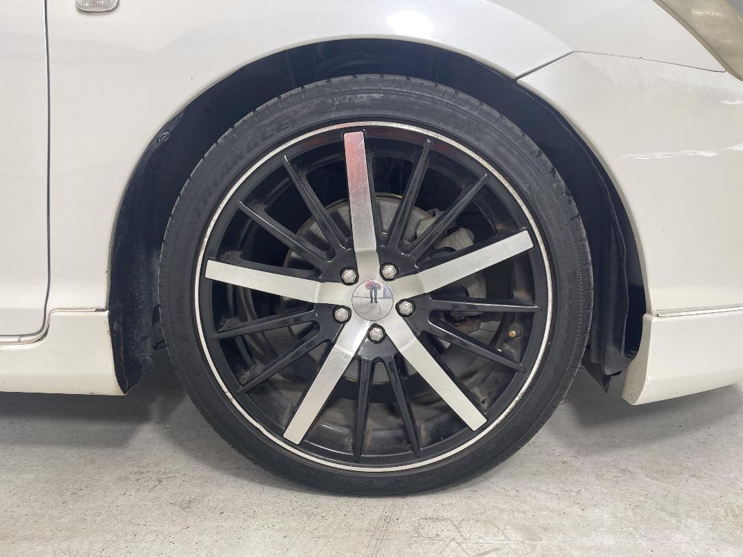 Photo '9' of Toyota Caldina