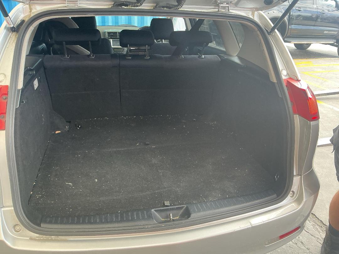 Photo '13' of Toyota Caldina Photo '13' of Toyota Caldina