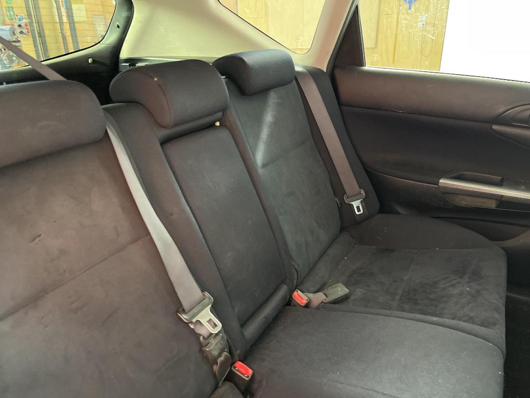 Photo '18' of Toyota Caldina Photo '18' of Toyota Caldina