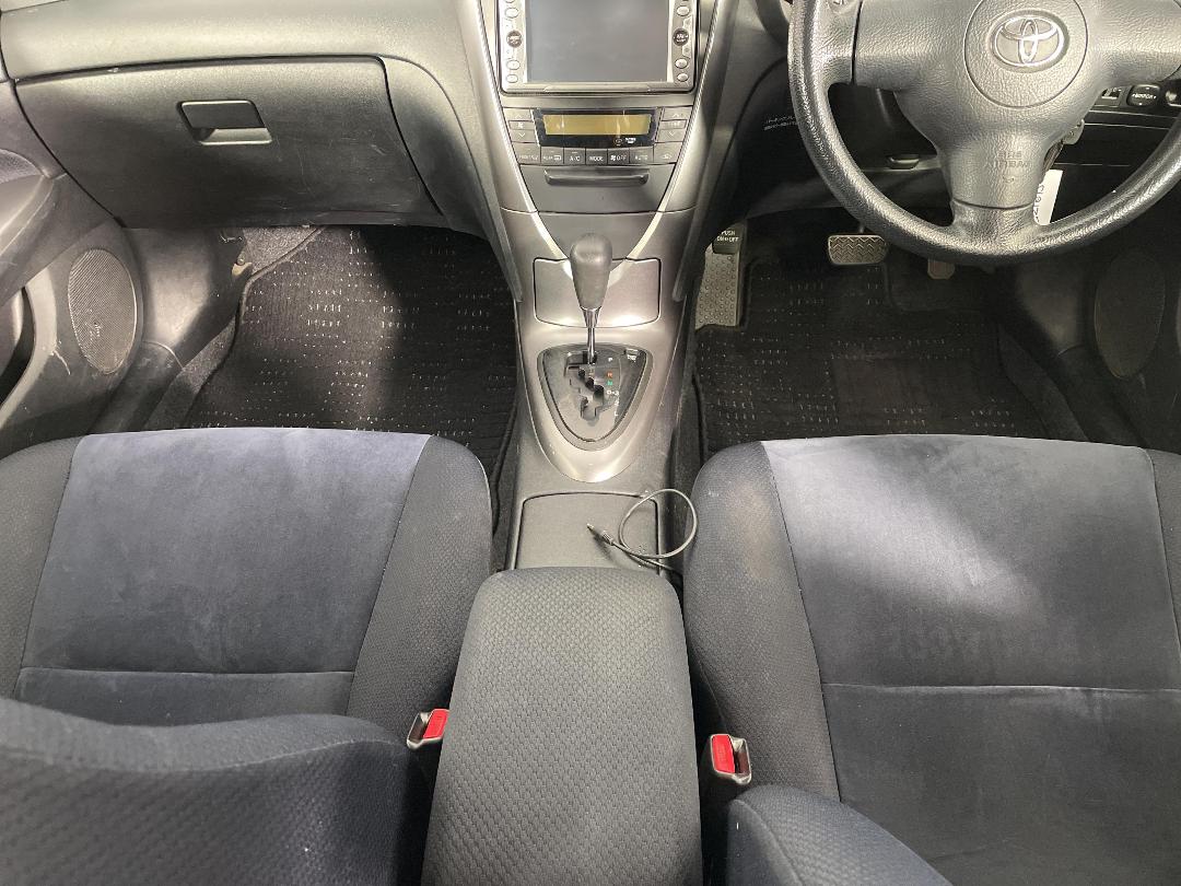 Photo '18' of Toyota Caldina Photo '18' of Toyota Caldina