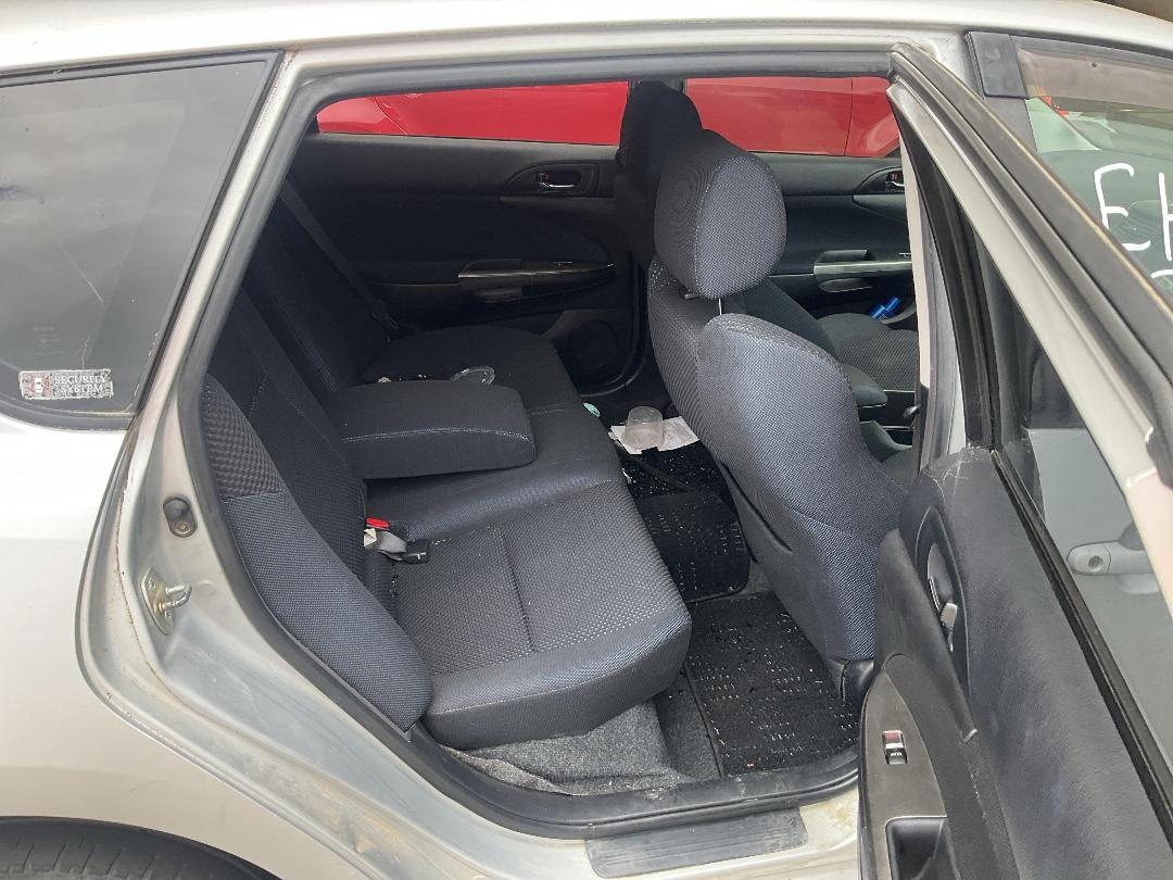 Photo '10' of Toyota Caldina Photo '10' of Toyota Caldina