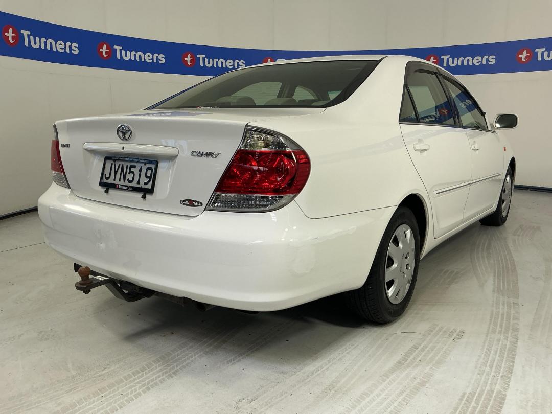 Photo '7' of Toyota Camry Photo '7' of Toyota Camry