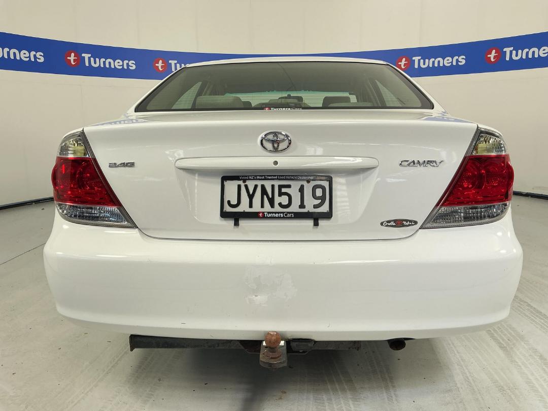 Photo '6' of Toyota Camry Photo '6' of Toyota Camry