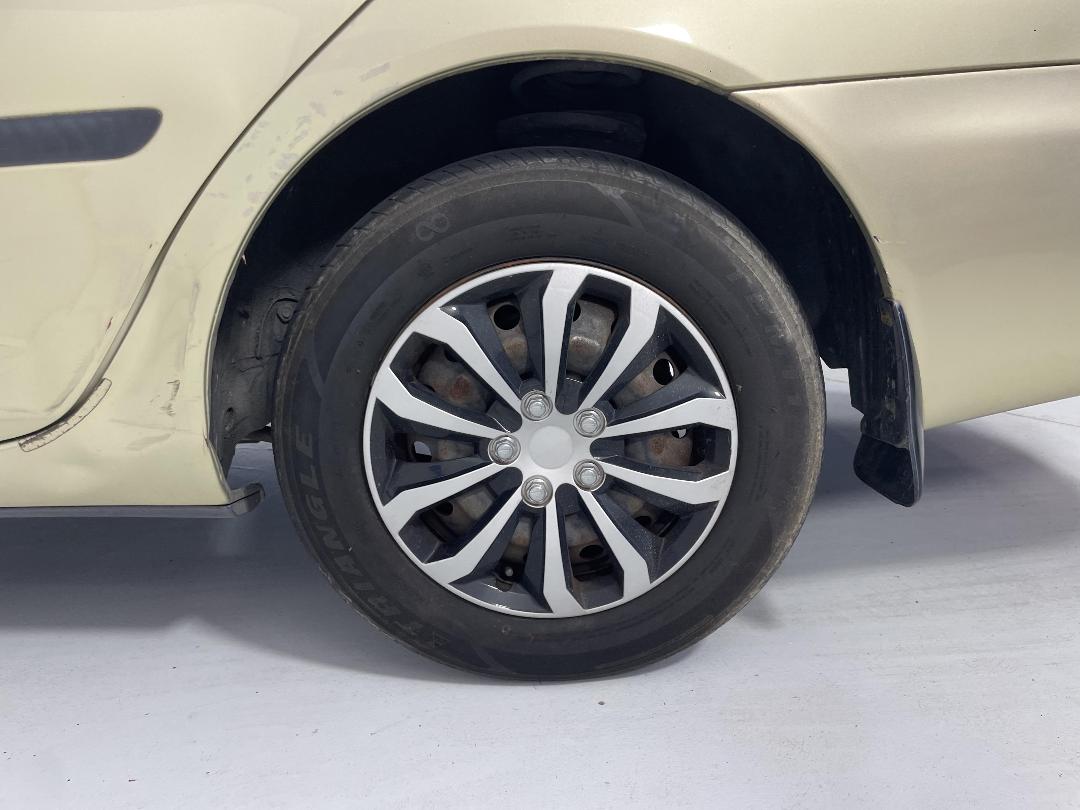 Photo '11' of Toyota Camry