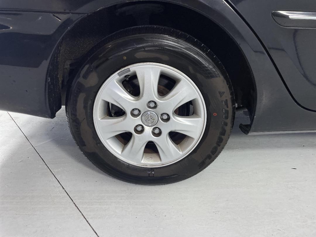 Photo '12' of Toyota Camry