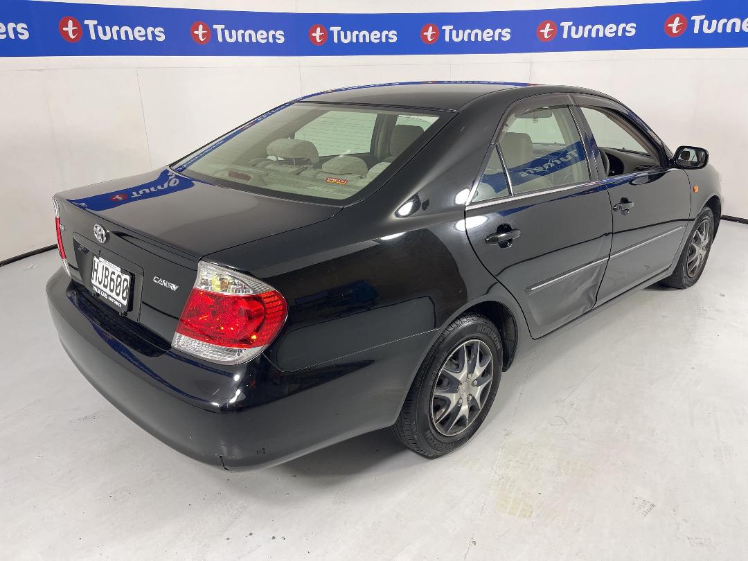 Photo '7' of Toyota Camry