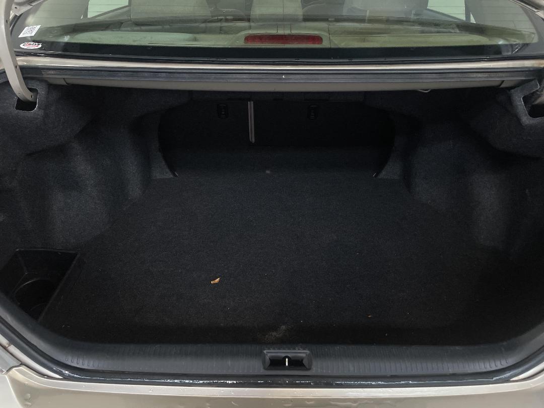 Photo '14' of Toyota Camry Photo '14' of Toyota Camry