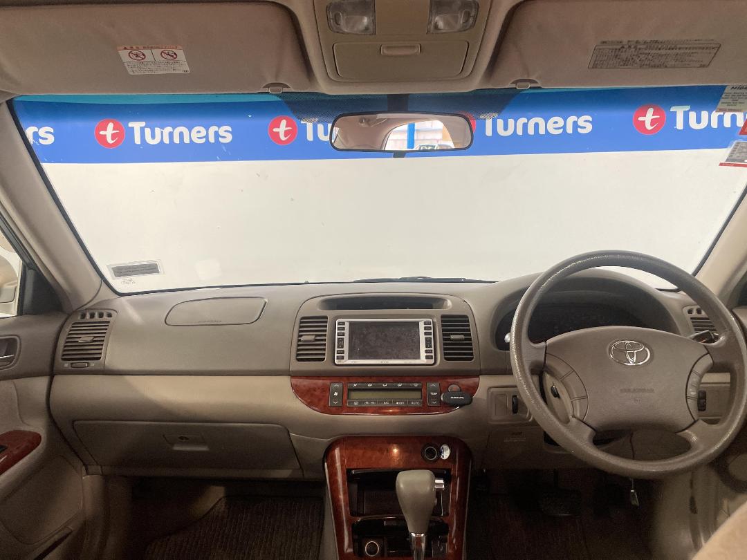 Photo '17' of Toyota Camry Photo '17' of Toyota Camry