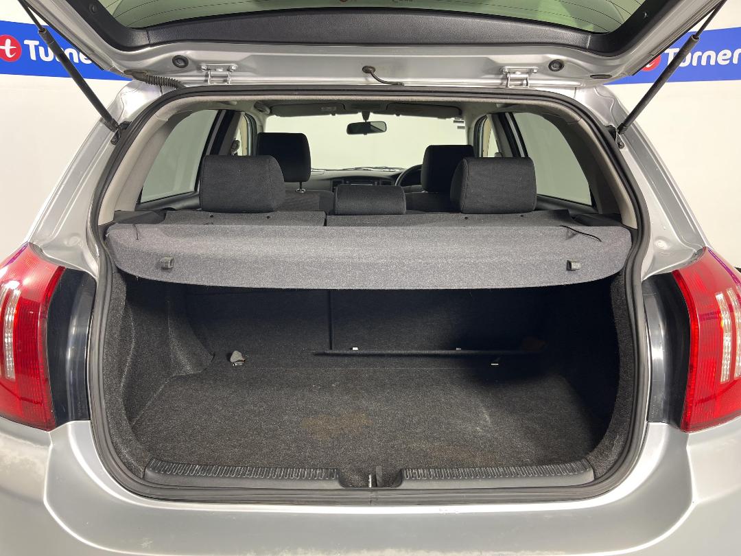 Photo '14' of Toyota Corolla