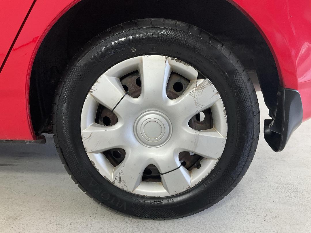 Photo '11' of Toyota Corolla