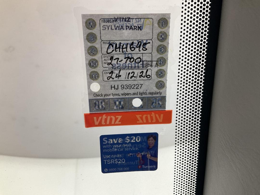 Photo '23' of Toyota Corolla