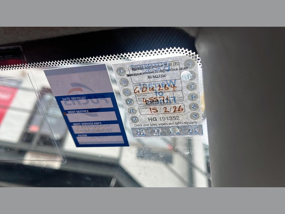 Photo '24' of Toyota Corolla Photo '24' of Toyota Corolla